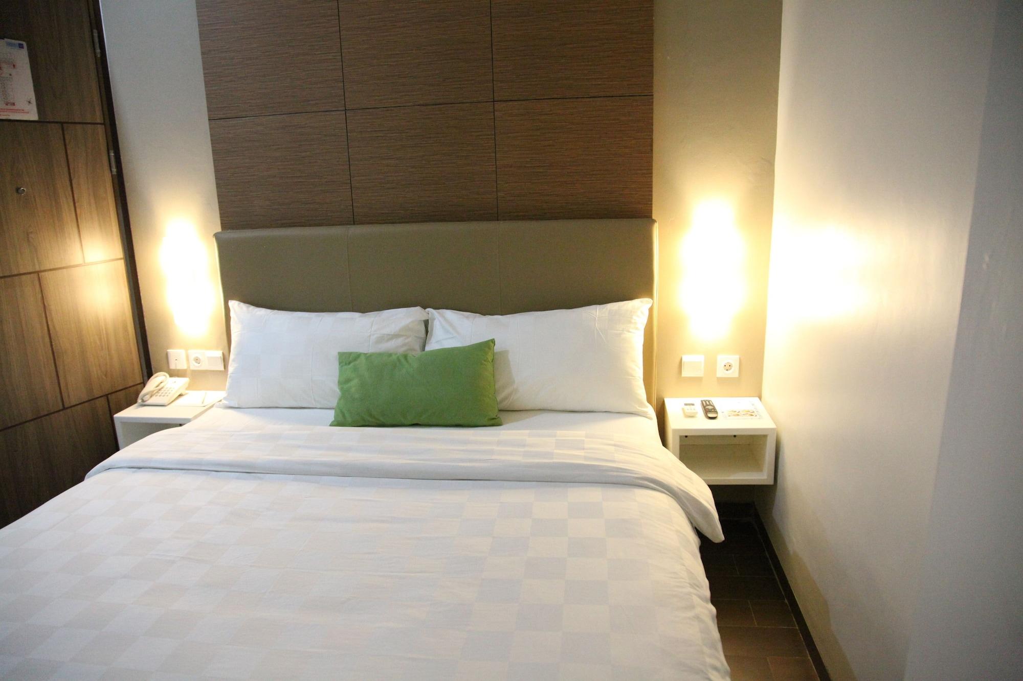 Terraz Tree Hotel Jakarta Exterior foto