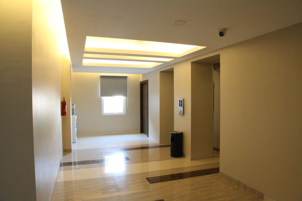Terraz Tree Hotel Jakarta Exterior foto
